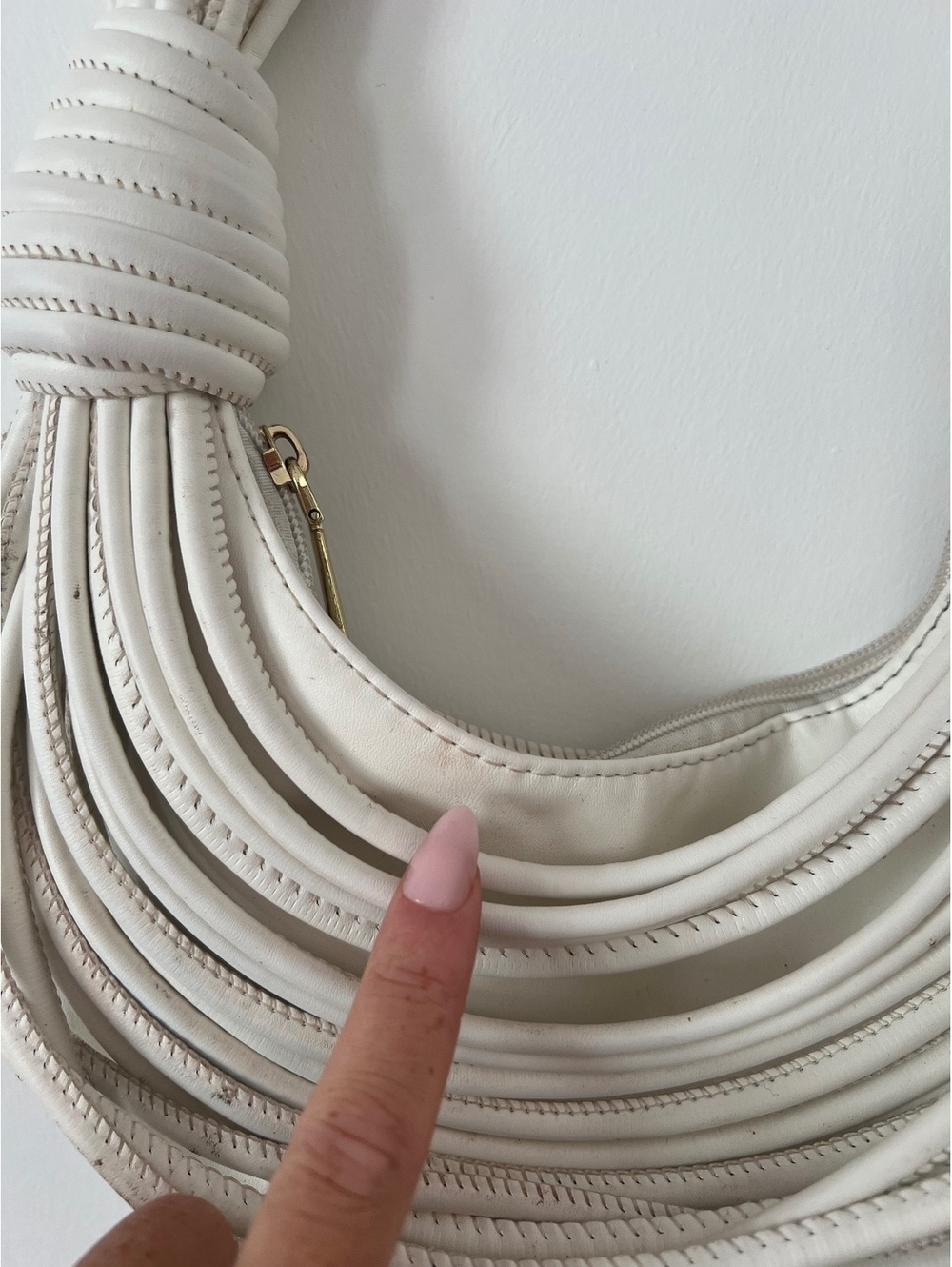 White Ruched Shoulder Bag - Picture 3 of 5